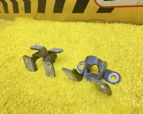 Петли двери багажника Toyota