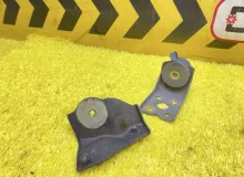 Крепление радиатора TOYOTA LAND CRUISER 1991 1658561020 HDJ81V 1HDT, переднее