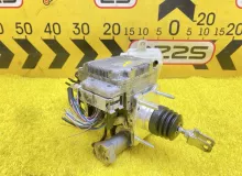 Главный тормозной цилиндр TOYOTA VOXY 2014 4705028010 ZWR80G 2ZRFXE, передний