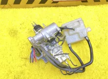 Главный тормозной цилиндр TOYOTA VOXY 2014 4705028010 ZWR80G 2ZRFXE, передний