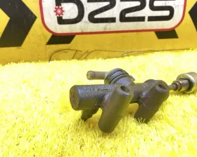 Главный цилиндр сцепления Toyota