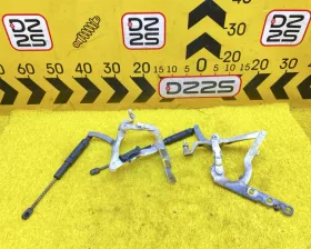 Петля капота Mercedes-Benz
