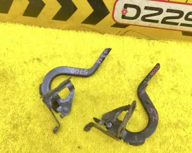 Петля капота TOYOTA