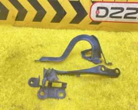 Петля капота TOYOTA