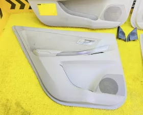 Обшивка дверей TOYOTA