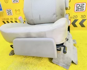 Сидение TOYOTA