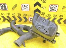 Корпус воздушного фильтра TOYOTA PREMIO 2009 1770037191 ZRT265 2ZR-FE, передний
