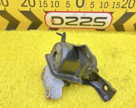 Подушка двигателя TOYOTA
