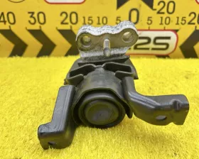 Подушка двигателя TOYOTA