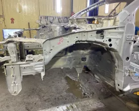 Лонжерон TOYOTA