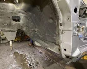 Лонжерон TOYOTA