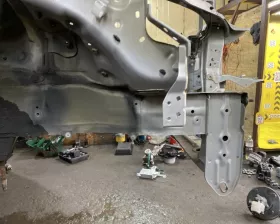 Лонжерон TOYOTA