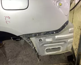 Крыло заднее TOYOTA
