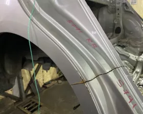 Крыло заднее TOYOTA