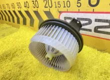 Мотор печки TOYOTA PREMIO 2009 8710312060 ZRT265 2ZR-FE, передний