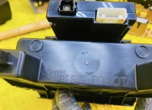 Консоль автомата TOYOTA PREMIO 2009 5884320240 ZRT265 2ZR-FE, передний