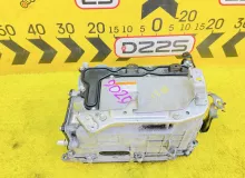 Инвертор TOYOTA ESQUIRE 2015 G920029015 ZWR80G 2ZRFXE, передний