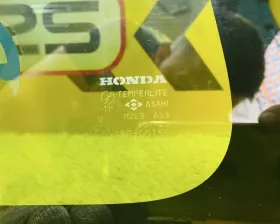 Стекло собачника HONDA