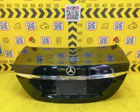 Крышка багажника Mercedes-Benz