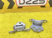 Петля дверная TOYOTA HIACE 2006 6873026010 KDH205V 2KDFTV, передняя левая