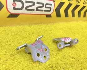 Петля дверная Toyota