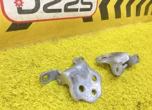 Петля дверная TOYOTA HIACE 2010 6871026020 KDH206V 1KDFTV, передняя правая