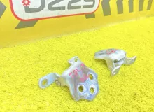 Петля дверная TOYOTA HIACE 2007 6873026010 KDH205V 2KDFTV, передняя левая