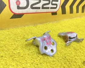 Петля дверная Toyota
