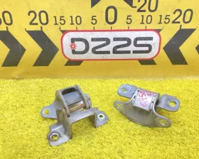 Петля дверная Toyota