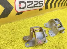 Петля дверная TOYOTA HIACE 1997 6871095J01 KZH106W 1KZTE, передняя правая