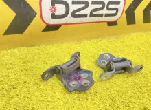 Петля дверная TOYOTA HIACE 2008 6873026010 KDH206V 1KDFTV, передняя левая