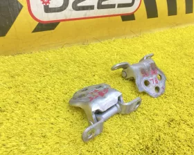 Петля дверная Toyota