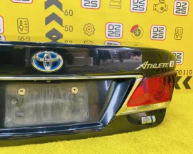 Крышка багажника TOYOTA