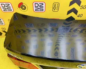 Крышка багажника TOYOTA
