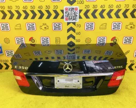 Крышка багажника Mercedes-Benz
