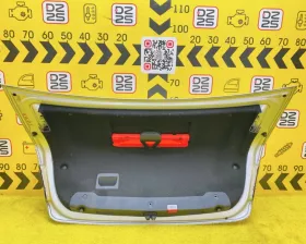 Крышка багажника Mercedes-Benz