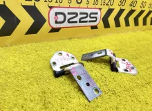 Петли двери багажника TOYOTA LAND CRUISER PRADO 1994 KZJ78W 1KZTE, задние левые