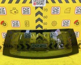 Стекло двери багажника Toyota