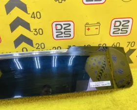 Накладка на дверь багажника Toyota