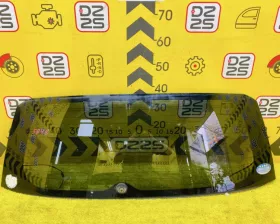 Стекло двери багажника Toyota