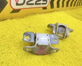 Петля дверная Toyota