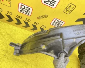 Подкрылок Toyota