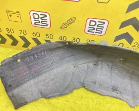 Подкрылок Toyota