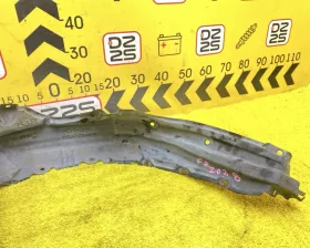 Подкрылок Toyota