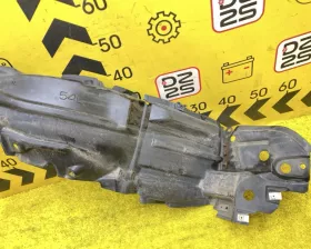 Подкрылок Toyota
