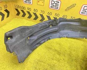Подкрылок Toyota