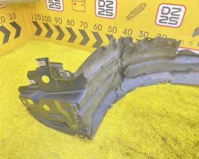 Подкрылок Toyota