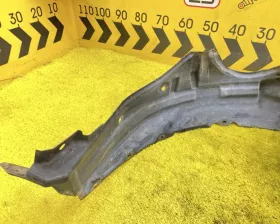 Подкрылок Toyota
