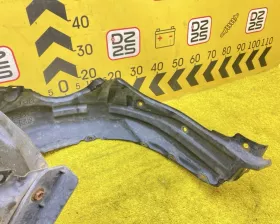 Подкрылок Toyota