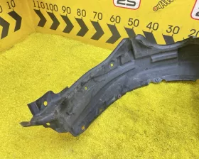 Подкрылок Toyota